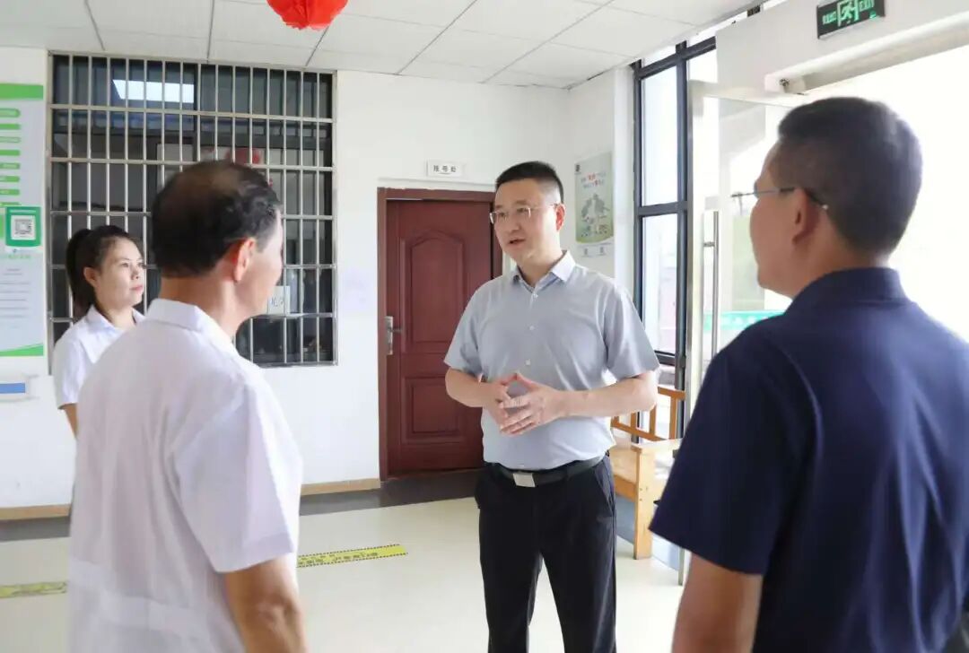 吴华调研养老服务突出问题专项整治“突击战”开展情况
