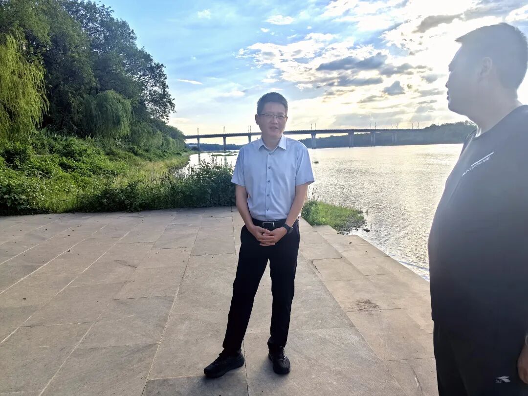 徐彦峰督导禁捕退捕和“清网护鸟”工作